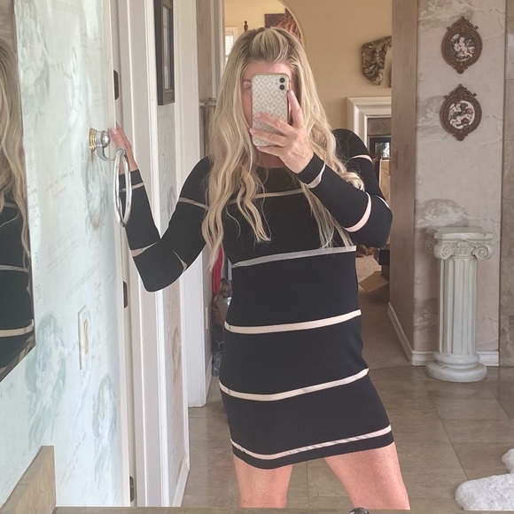 ❤️‍🔥”ONE WOW OF A DRESS”❤️‍🔥 - Picture 7 of 7